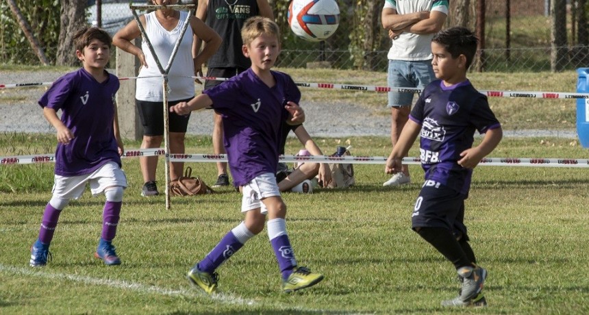 Campana: Finalizó el Torneo de Verano de fútbol infantil que tuvo el acompañamiento del Municipio y Villa Dálmine