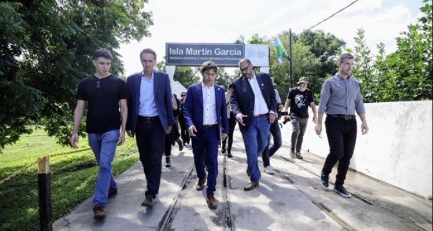 Kicillof recorrió obras en el 210° aniversario de la recuperación de la Isla Martín García