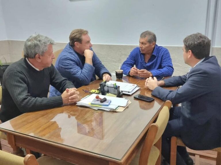 Pueblo Liebig (ER): Pintos tuvo una reunión de trabajo con la Dirección Provincial de Vialidad  