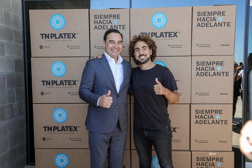 Corrientes: Valdés inauguró la nueva nave industrial de TN Platex y ratificó su apoyo hacia el sector textil