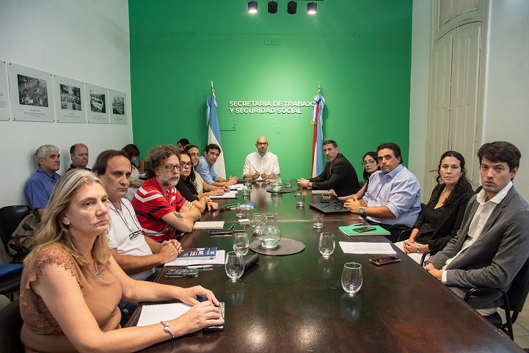 Entre R&iacute;os: La Provincia hizo una nueva oferta salarial mejorada a los gremios docentes