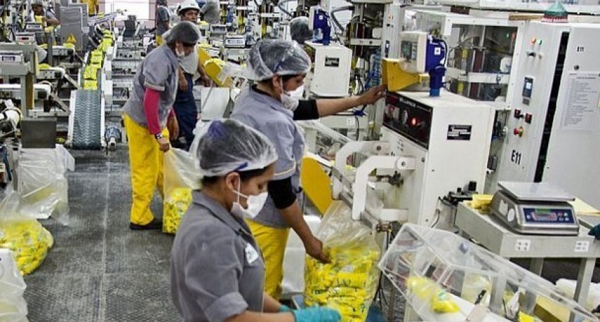 Alberto Fernández firmó DNU de Asistencia de Emergencia al Trabajo y la Producción