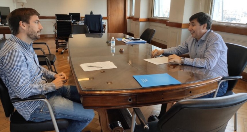 Mercedes: Ustarroz y el ministro Arroyo firman importante convenio de alimentos 