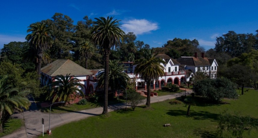 Escobar continúa con sus clases virtuales para garantizar la continuidad del ciclo lectivo 2020 