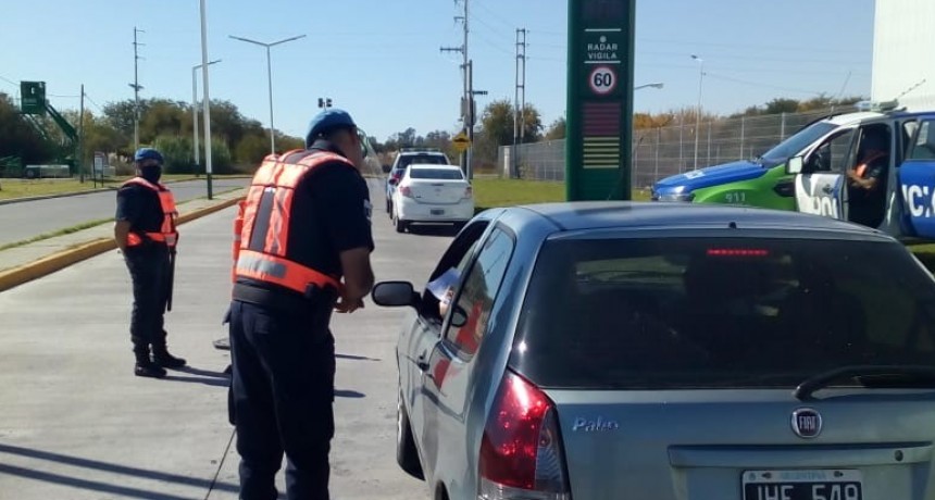 Esteban Echeverría: Detuvieron a 18 personas en controles policiales