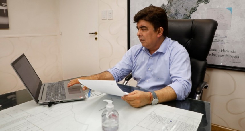 Espinoza: “Hay que redoblar los esfuerzos para que se cumpla el aislamiento y que no le falte nada a ningún adulto mayor”