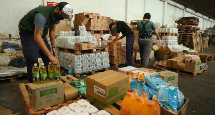 Esteban Echeverria: Fernando Gray recorrió el Depósito Alimentario Municipal 