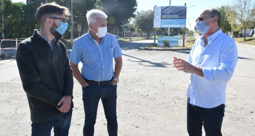 Monte Hermoso: El Ministro de Infraestructura de la Provincia supervisó obras junto al Intendente 