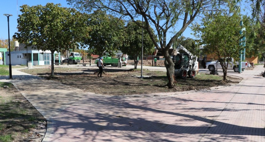 Ensenada: Nuevas plazas para el disfrute de las familias del distrito 