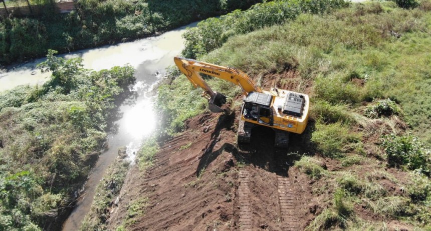 Moreno: Comenzó la obra de saneamiento del Arroyo Los Perros