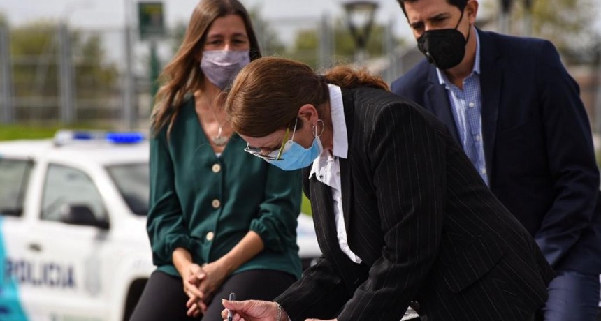 Pte. Perón: Blanca Cantero firmó convenio para construir “Paradas Seguras”