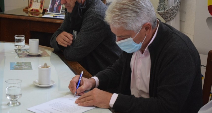 Zara hizo entrega de las actas de posesión del terreno a adjudicatarios del Programa “Un Lote, Una Vivienda”