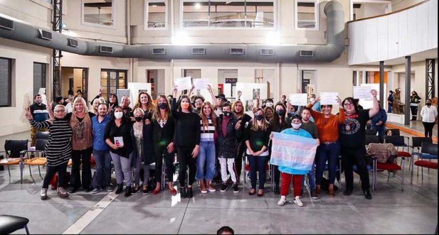 Avellaneda: Magdalena Sierra participó de un homenaje a las Personas Trans