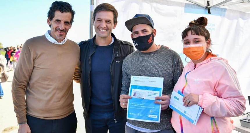 San Vicente: El Intendente estuvo presente en el operativo Mi Registro – Mi Barrio en Villa Coll 