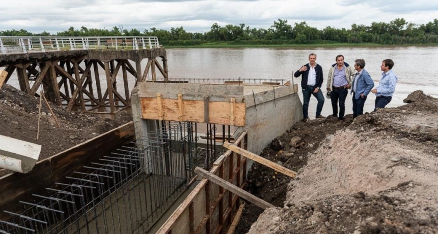 Paraná (ER): Continúa la obra de sistematización de desagües pluviales en la cuenca La Santiagueña