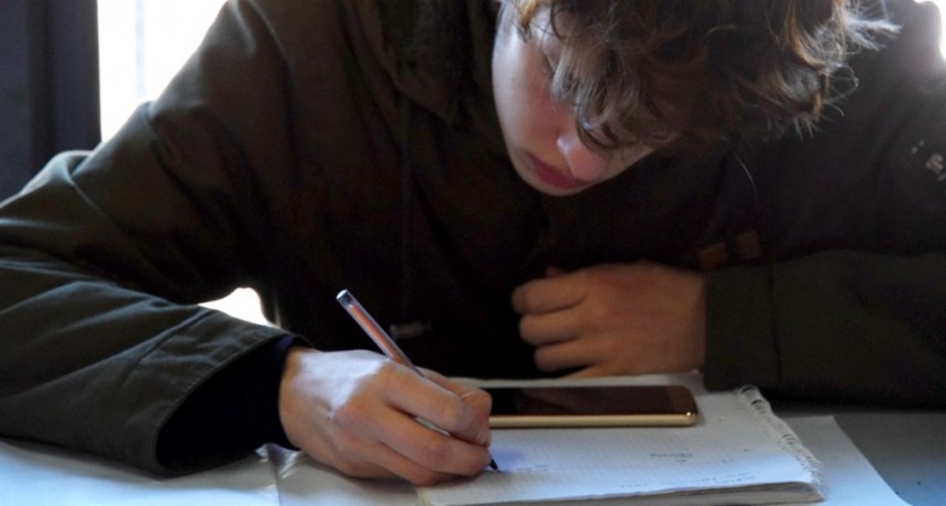 Ituzaingó: Obtené tu título secundario con las Becas Egresar 