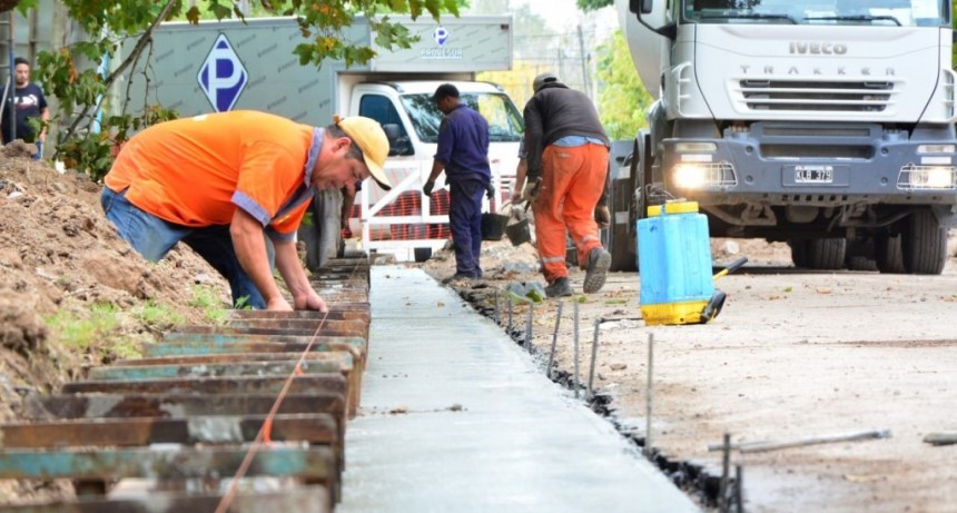 San Vicente: Comenzaron los trabajos de pavimentación en el distrito 