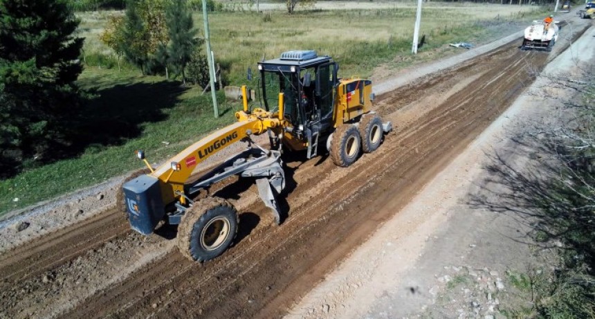 Avanzan las obras para mejorar caminos rurales del partido de Florencio Varela