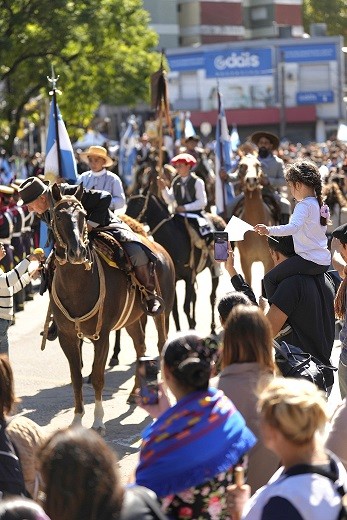 E. Echeverría: La ciudad festejo sus 112 años con espectáculos artísticos para toda la comunidad