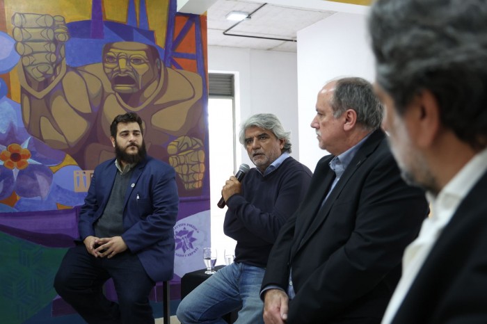 Walter Correa y UNLa firmaron un convenio de formación laboral 