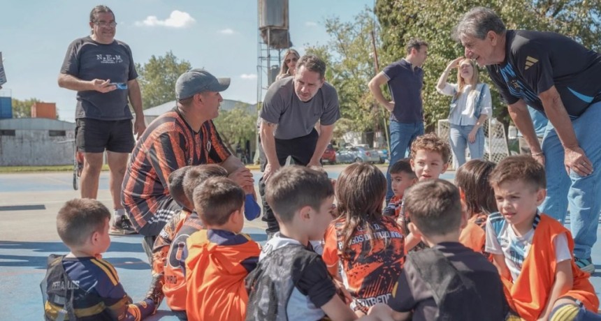 Ituzaing&oacute;: Descalzo encabez&oacute; el lanzamiento de la Liga Deportiva