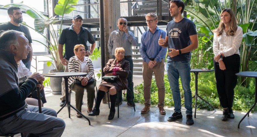 San Nicol&aacute;s: Passaglia particip&oacute; en el acto de entrega de escrituras a vecinos 