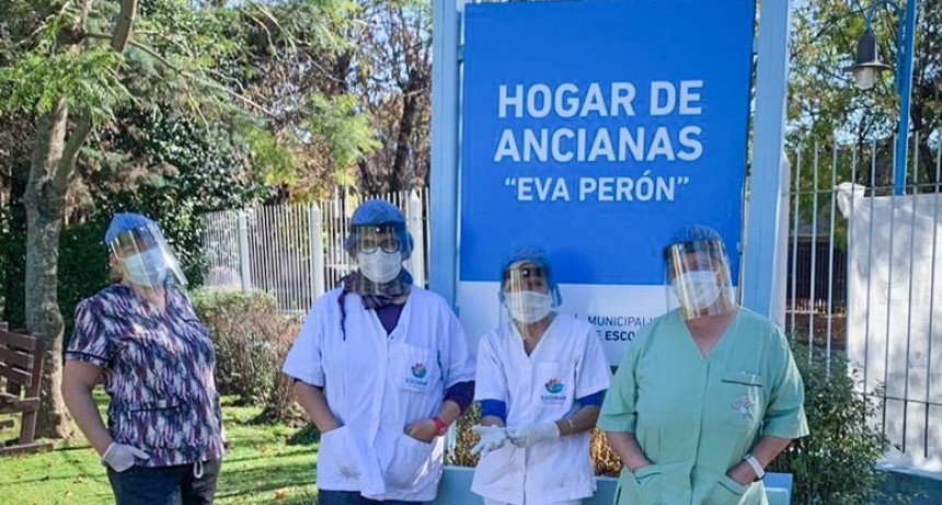Escobar: Personal del Hogar Municipal Eva Perón cumple la cuarentena junto a las abuelas