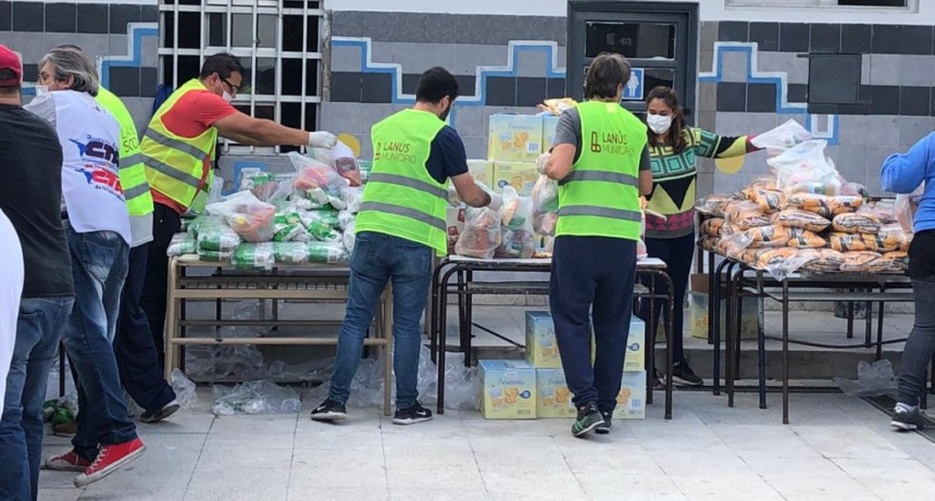 Continua el cronograma de entrega de módulos alimentarios a 48 mil alumnos de Lanús