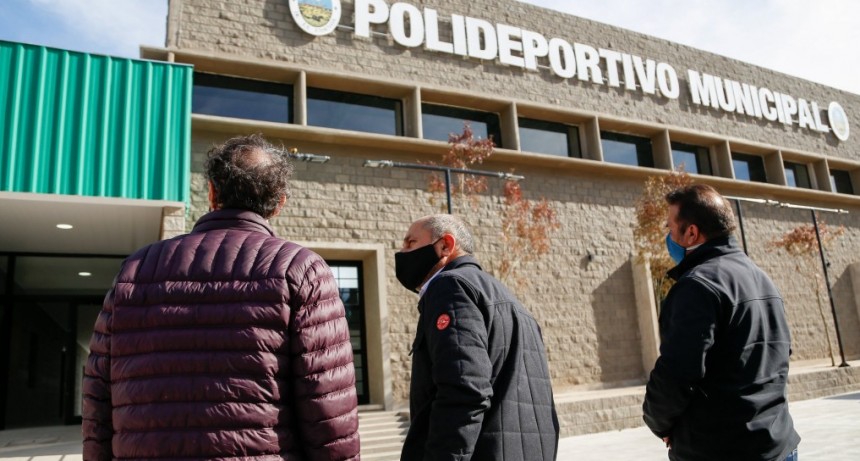 Ensenada: El ministro Katopodis y Secco recorrieron las nuevas obras del distrito