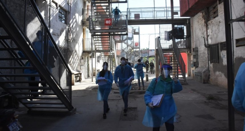 Morón: Operativo casa por casa de detección y prevención en el Barrio Carlos Gardel 