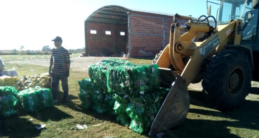 Salliqueló: La Municipalidad obtiene ingresos extras con la venta de 18 Tn de materiales reciclados
