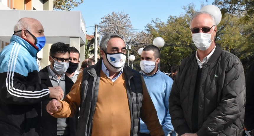 Trenque Lauquen: El ministro Gollán entregó equipamiento para el Hospital Municipal Orellana 