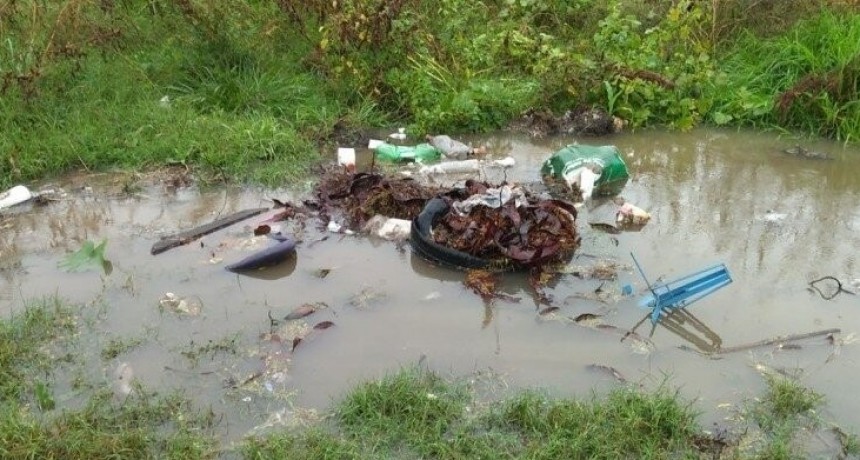 Gral. Madariaga: Nuevamente detectaron canales obstruidos por residuos