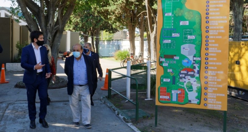 Berazategui: Mussi y funcionarios de deportes de la nación recorrieron obras en el Gimnasio de Vicenzo 