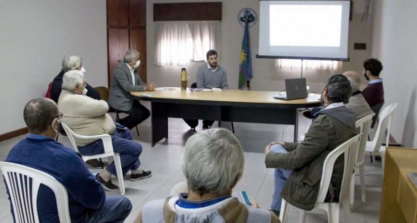 Colón (BA): El intendente Casi se reunió en la Casa de Campo con referentes agricultores
