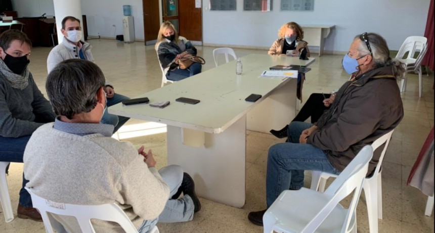 H. Yrigoyen: Reunión con la Comisión de Viviendas del intendente Pugnaloni