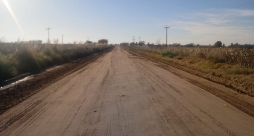 Lincoln: Se oficializó la obra para estabilizar 17 km. de la Ruta 70 que une Martínez de Hoz y Las Toscas 