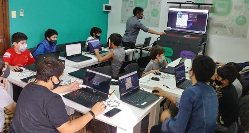 Gral. Villegas: Comenzó el Taller de Ajedrez con recursos tecnológicos