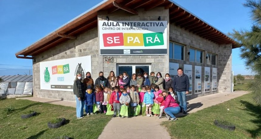 Tres Arroyos: El Jardín N°913 visitó la planta de separación de residuos del distrito  