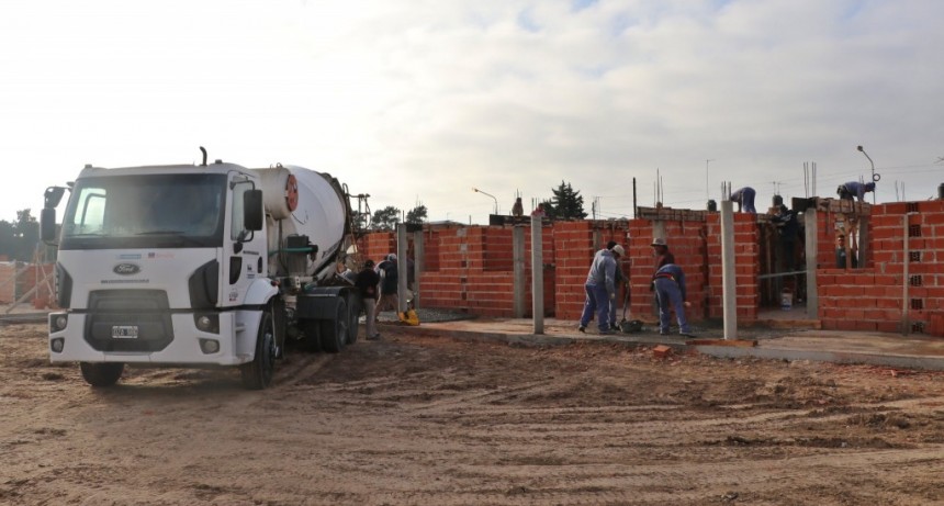 Ensenada: Avanza la obra del complejo habitacional de 32 viviendas en el distrito