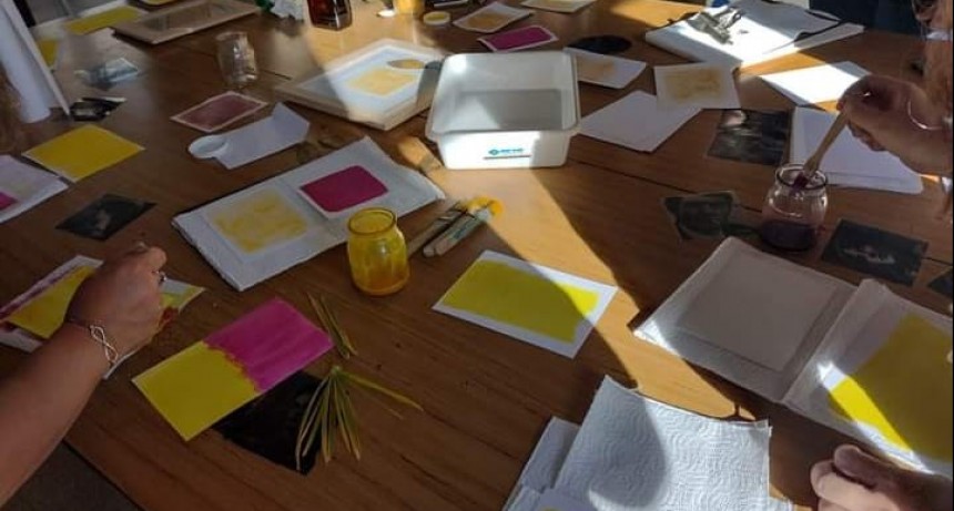 San Andrés de Giles: El fotógrafo Mariano Fuaz brindó un seminario de Antotipia