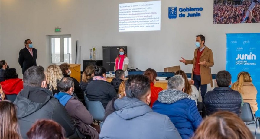Junín: Alrededor de 100 vecinos participaron de una nueva capacitación sobre manipulación segura de alimentos
