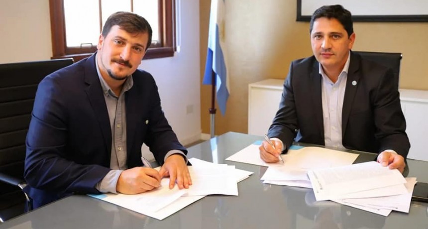 Avellaneda: Alejo Chornobroff firmó un convenio para obras de vialidad en el distrito