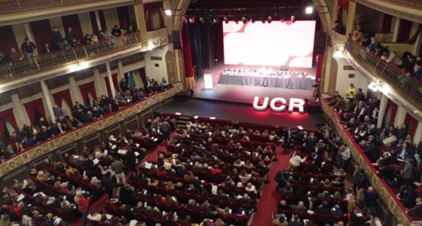 La Plata: Con la idea fija en el 2023 la UCR tuvo su Convención Nacional 