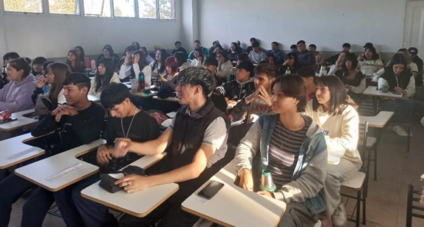 José C. Paz: Más de 900 jóvenes participan del Proyecto Coordenadas