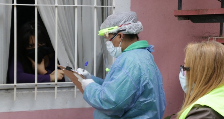 Lanús: El municipio recorre Villa Porá con el operativo “Casa por Casa” 