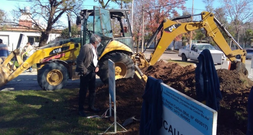 Colón: El intendente Casi recorrió la ampliación de la Obra de Gas Natural