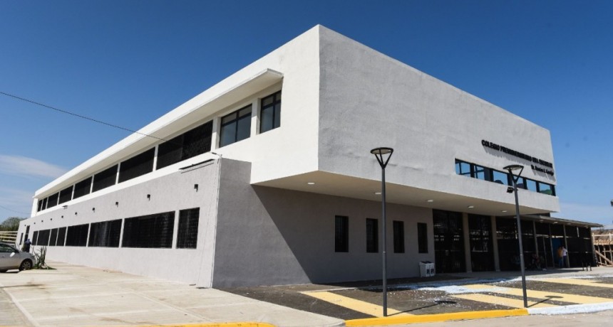 El colegio de la UBA Ramón Cereijo de Escobar continúa con clases virtuales y actividades para los estudiantes