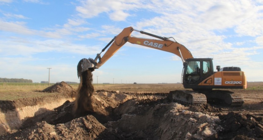 Lobería: Entoscado en el camino puente de Arce-Río Quequén Chico 