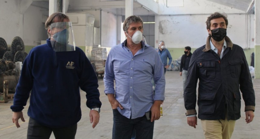 Luján:  Rodolfo Bianchi  se reunió de manera virtual con legisladores para potenciar la industria textil 